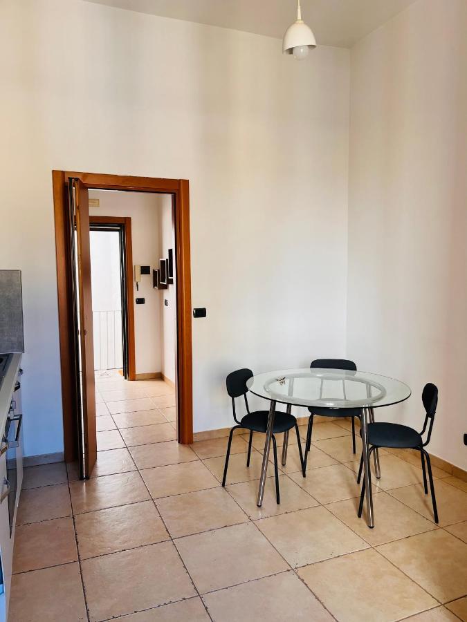 Mamo1 - Appartamento In Pieno Centro Citta Bari Exteriér fotografie